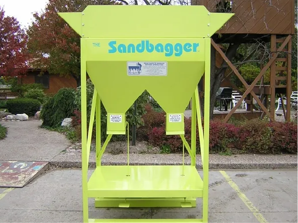 Sandbagger image 1